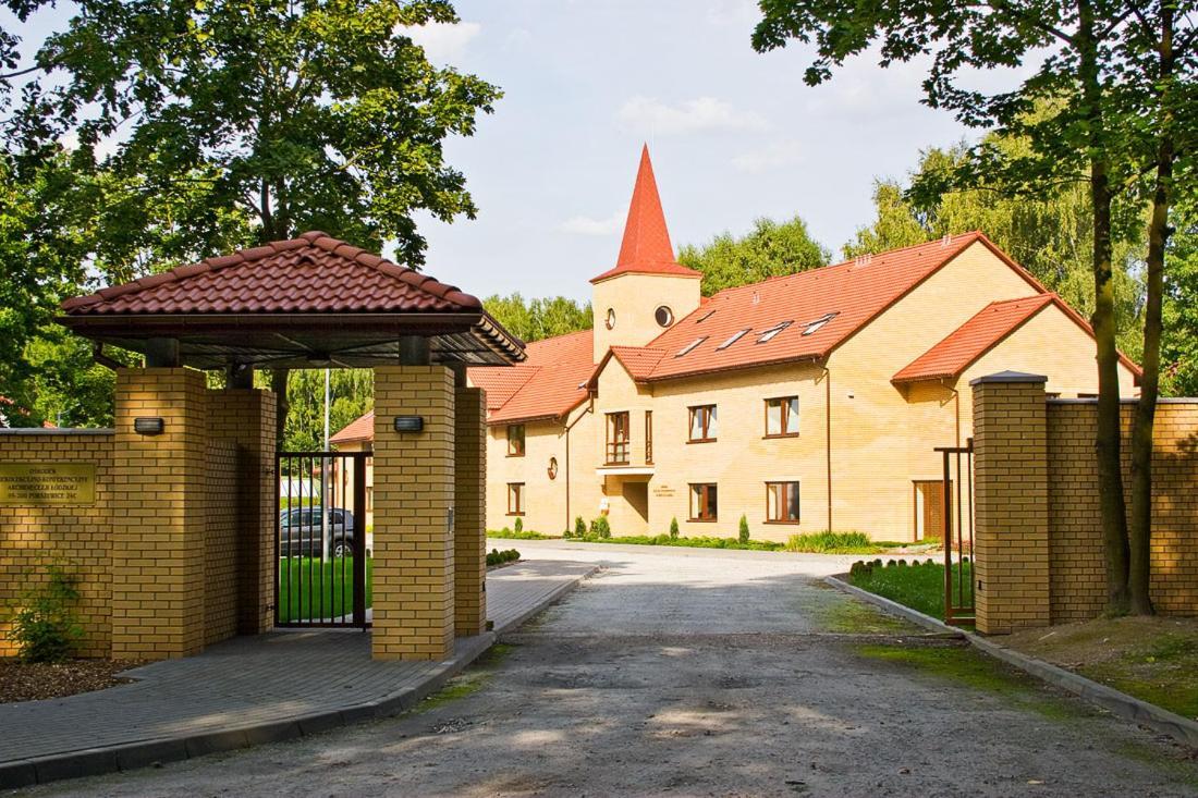Uroczysko Porszewice - Osrodek Konferencyjno-Rekolekcyjny Hotel Пабянице Екстериор снимка
